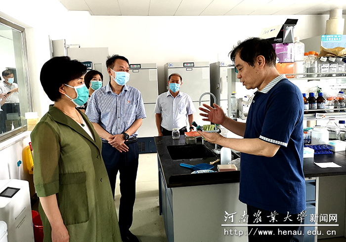 省科技厅厅长、党组书记陈向平一行进行实地调研