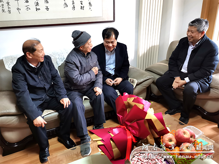 校领导看望蒋建平教授