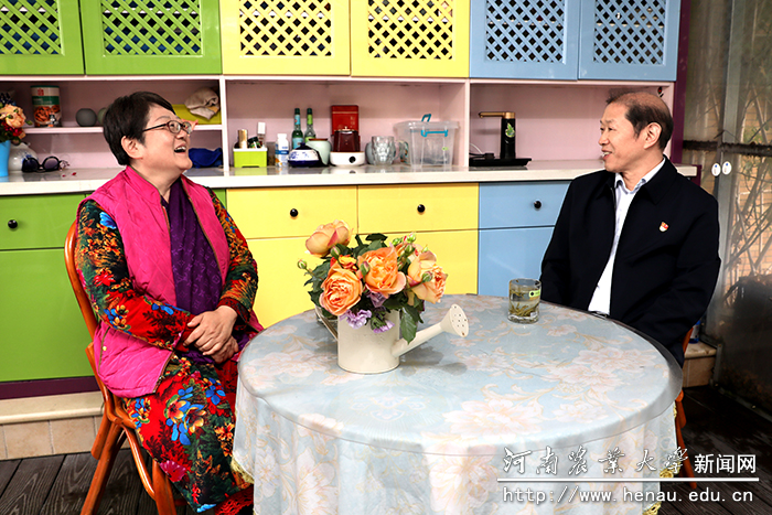 校长介晓磊看望张琼教授 校长介晓磊看望张琼教授