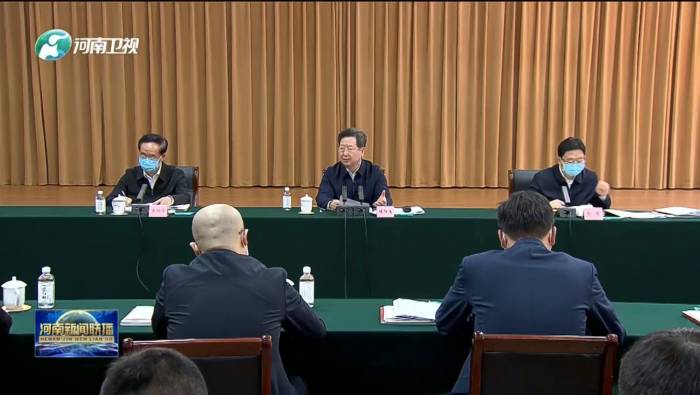 省委书记楼阳生与青年代表座谈