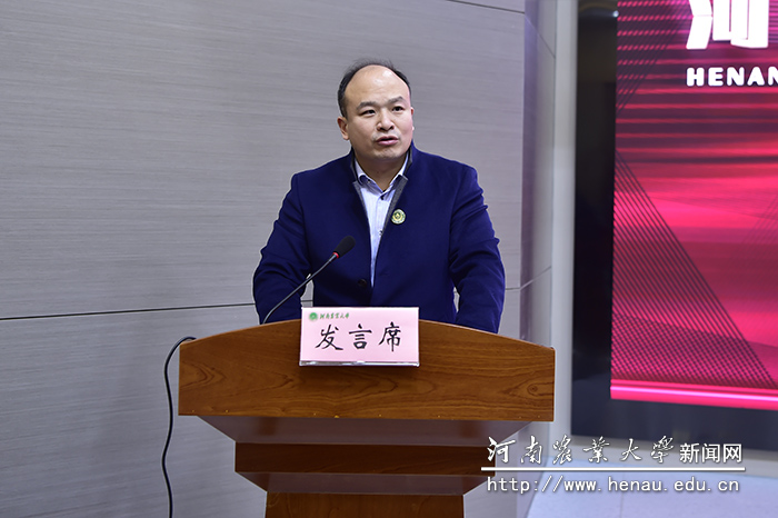 1999级校友、河南永兴土地信息技术有限公司董事长张技代表联盟理事会致辞